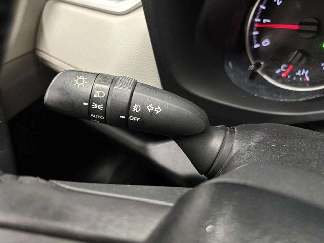 2021 Toyota RAV4 XLE AWD - 22967029 - 33