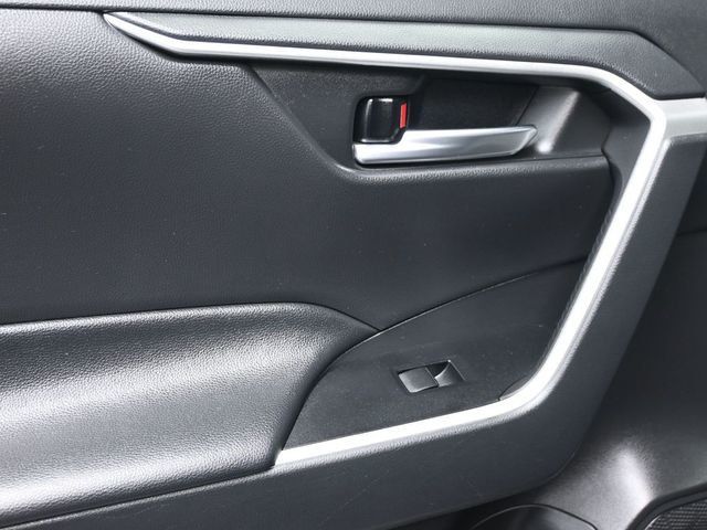 2021 Toyota RAV4 XLE AWD - 22974234 - 15