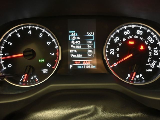 2021 Toyota RAV4 XLE AWD - 22974234 - 25