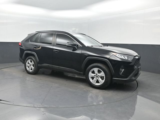 2021 Toyota RAV4 XLE AWD - 22974234 - 35