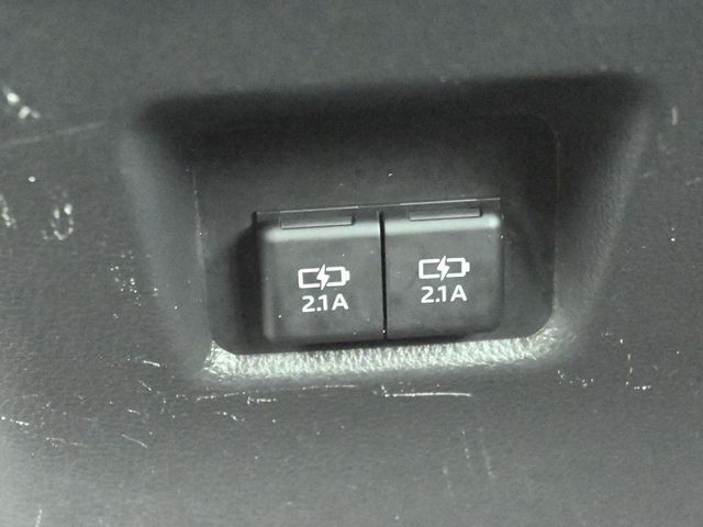 2021 Toyota RAV4 XLE AWD - 22996616 - 11