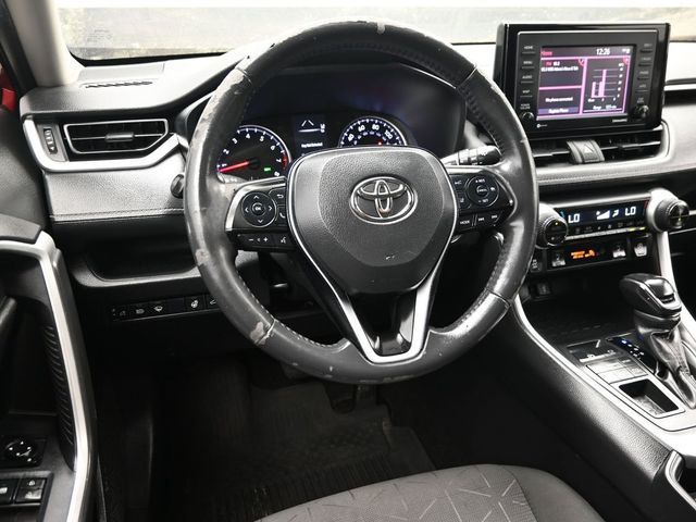 2021 Toyota RAV4 XLE AWD - 22996616 - 13