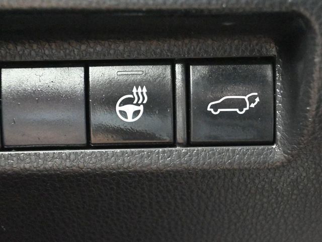 2021 Toyota RAV4 XLE AWD - 22996616 - 26