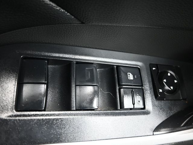 2021 Toyota RAV4 XLE AWD - 22996616 - 27