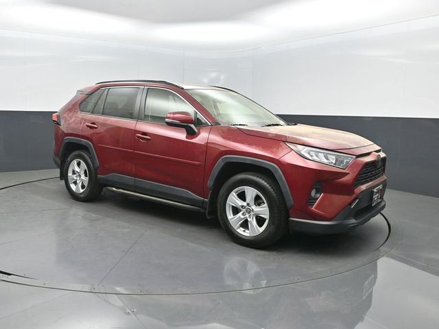 2021 Toyota RAV4 XLE AWD - 22996616 - 36