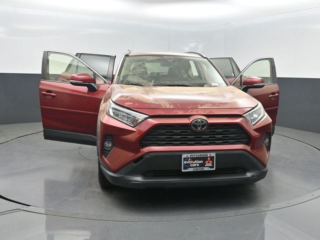 2021 Toyota RAV4 XLE AWD - 22996616 - 38