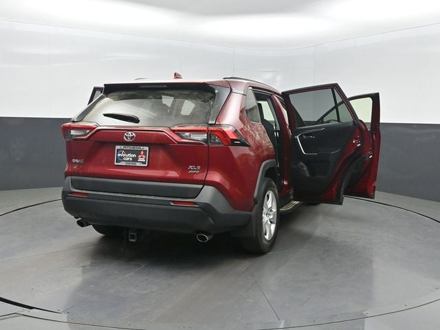 2021 Toyota RAV4 XLE AWD - 22996616 - 39