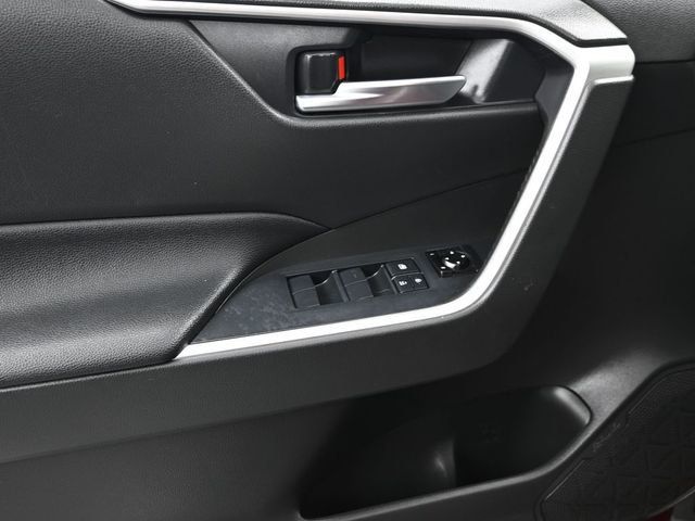 2021 Toyota RAV4 XLE AWD - 22996616 - 6