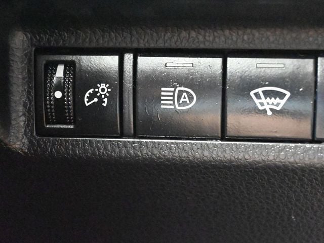 2021 Toyota RAV4 XLE AWD - 23081910 - 25