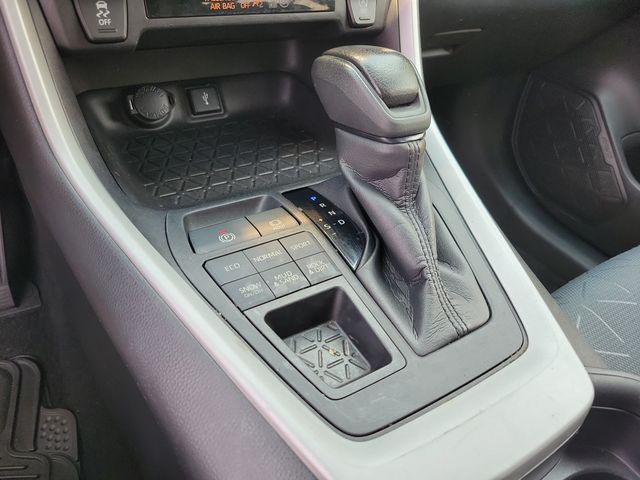 2021 Toyota RAV4 XLE AWD - 23053736 - 10