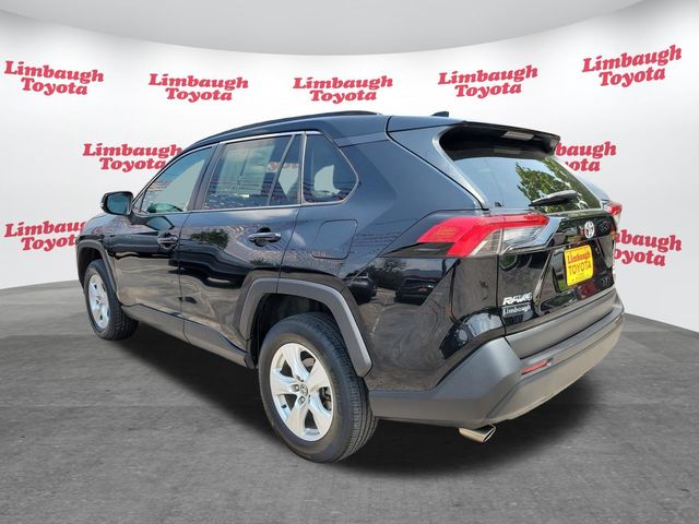 2021 Toyota RAV4 XLE AWD - 23053736 - 18