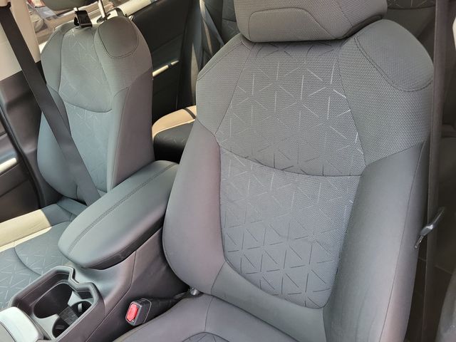 2021 Toyota RAV4 XLE AWD - 23053736 - 5