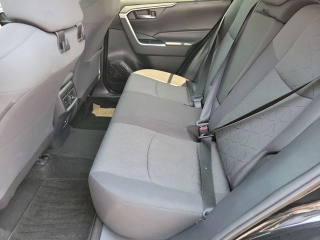 2021 Toyota RAV4 XLE AWD - 23053736 - 7