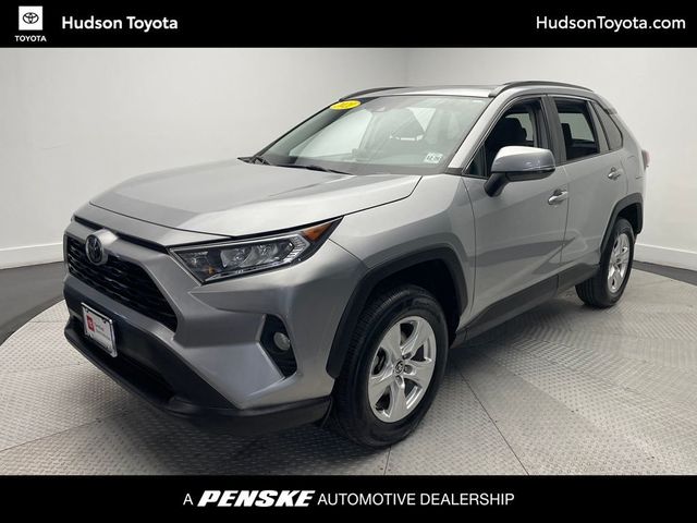 2021 Toyota RAV4 XLE AWD - 22995951 - 0