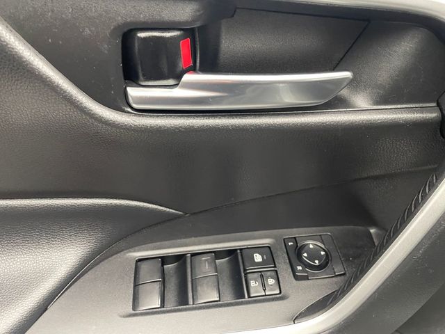 2021 Toyota RAV4 XLE AWD - 22995951 - 9