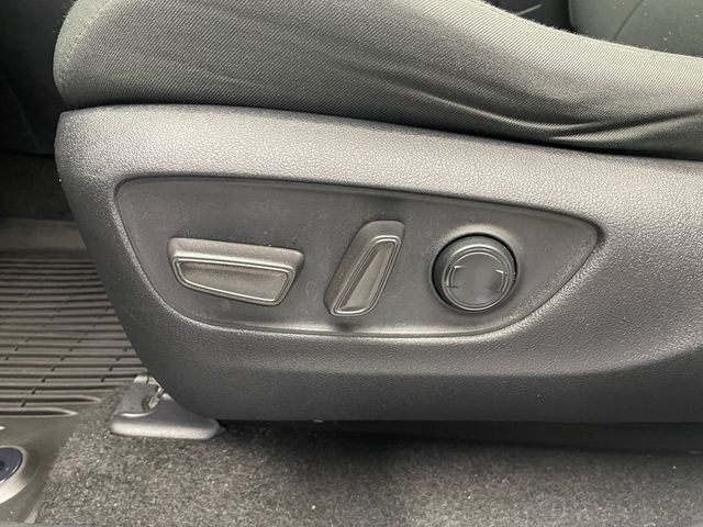 2021 Toyota RAV4 XLE AWD - 22995951 - 13