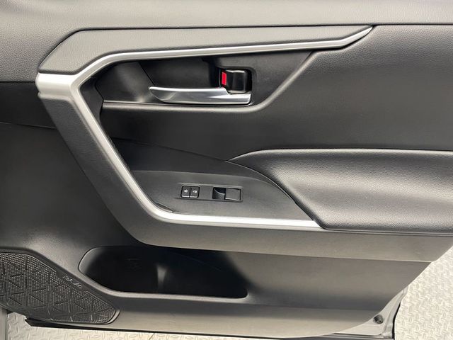 2021 Toyota RAV4 XLE AWD - 22995951 - 14