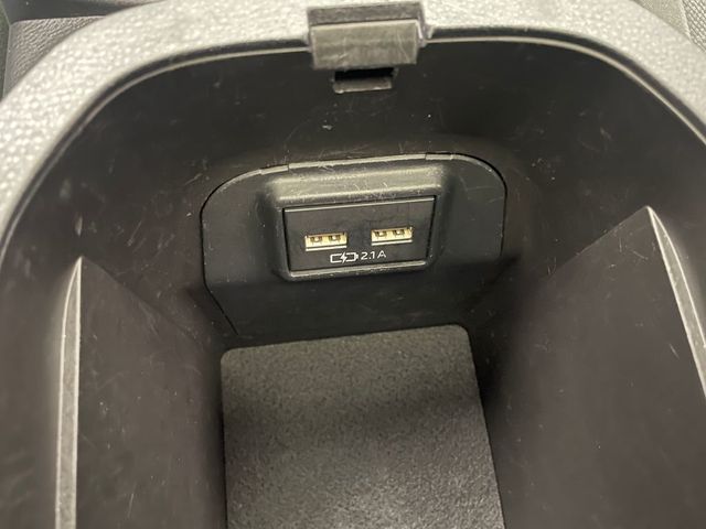 2021 Toyota RAV4 XLE AWD - 22995951 - 29