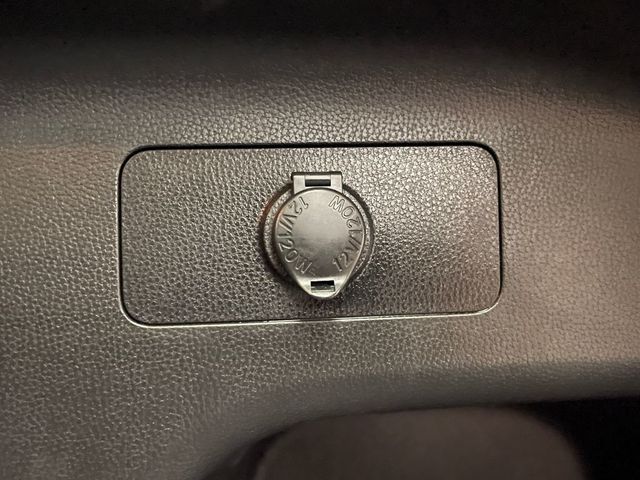 2021 Toyota RAV4 XLE AWD - 22995951 - 41