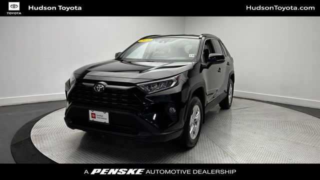 2021 Toyota RAV4 XLE AWD - 23031442 - 0