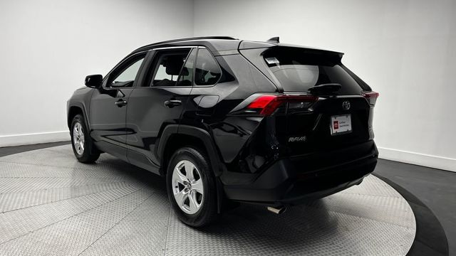 2021 Toyota RAV4 XLE AWD - 23031442 - 30