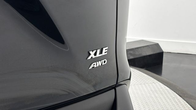 2021 Toyota RAV4 XLE AWD - 23031442 - 5