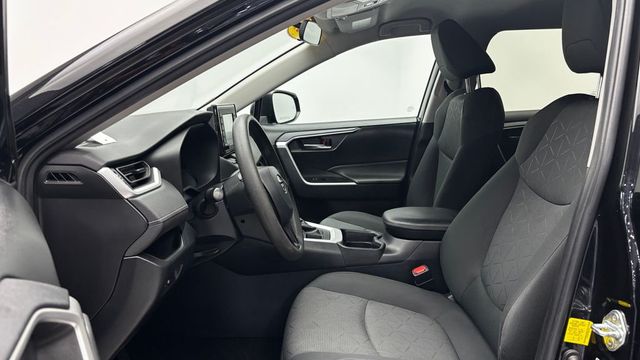 2021 Toyota RAV4 XLE AWD - 23031442 - 7