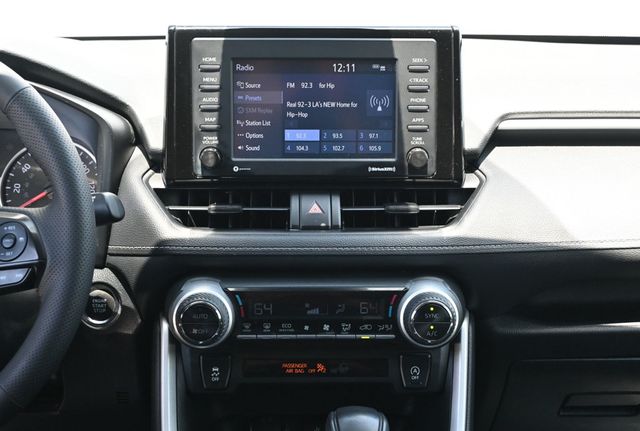 2021 Toyota RAV4 XLE FWD - 23019826 - 8