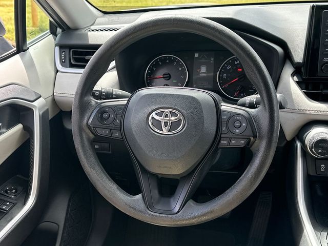 2021 Toyota RAV4 XLE FWD - 23029694 - 17