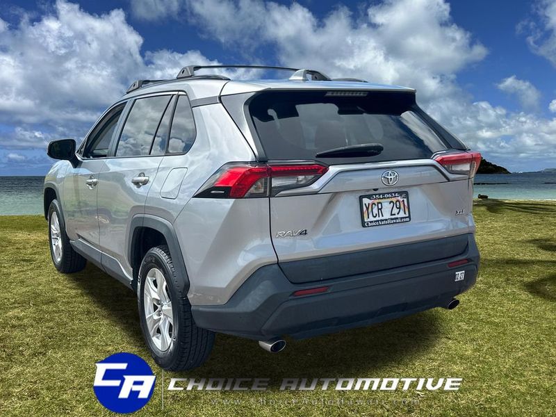 2021 Toyota RAV4 XLE FWD - 23029694 - 4