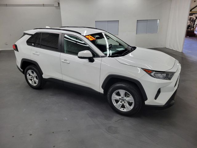 2021 Toyota RAV4 XLE FWD - 22404354 - 3