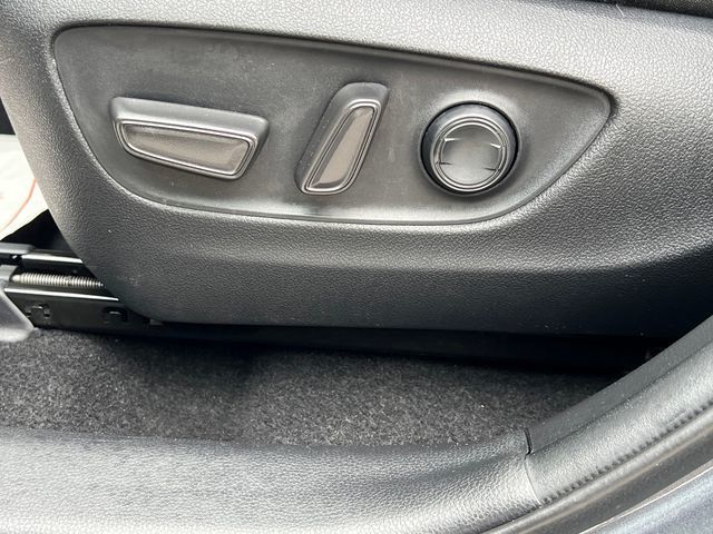 2021 Toyota RAV4 XLE FWD - 23057611 - 10