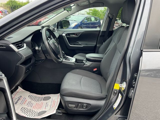 2021 Toyota RAV4 XLE FWD - 23057611 - 11
