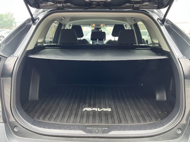 2021 Toyota RAV4 XLE FWD - 23057611 - 15