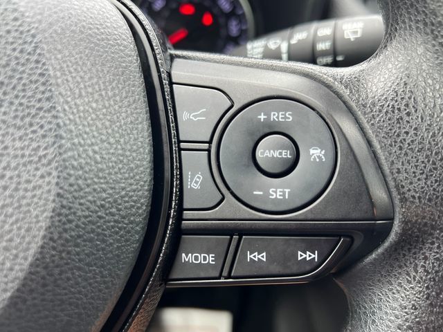 2021 Toyota RAV4 XLE FWD - 23057611 - 22