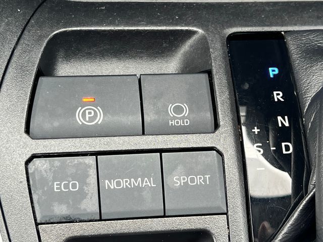 2021 Toyota RAV4 XLE FWD - 23057611 - 26