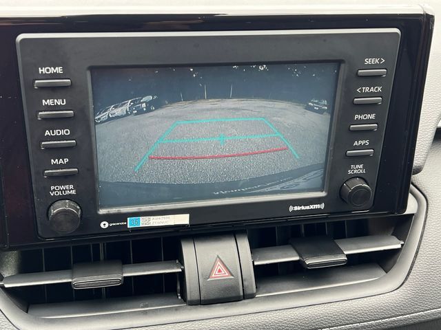 2021 Toyota RAV4 XLE FWD - 23057611 - 29