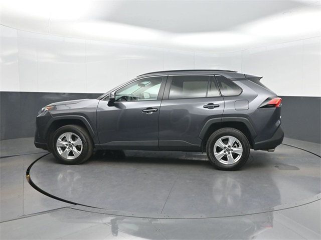 2021 Toyota RAV4 XLE FWD - 22975228 - 1