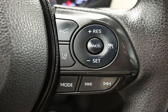 2021 Toyota RAV4 XLE FWD - 23020407 - 19