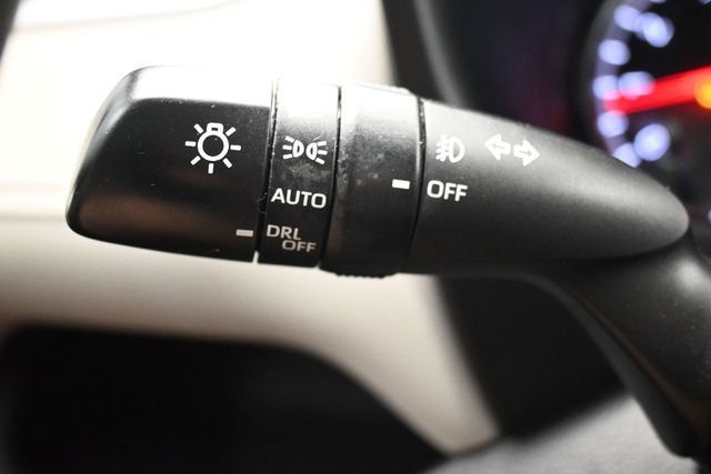 2021 Toyota RAV4 XLE FWD - 23020407 - 21
