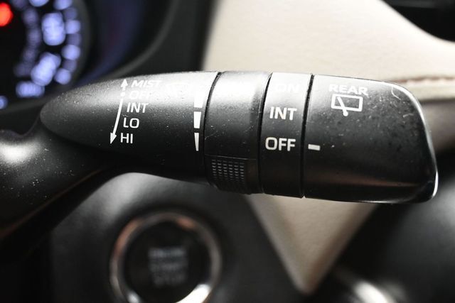 2021 Toyota RAV4 XLE FWD - 23020407 - 22