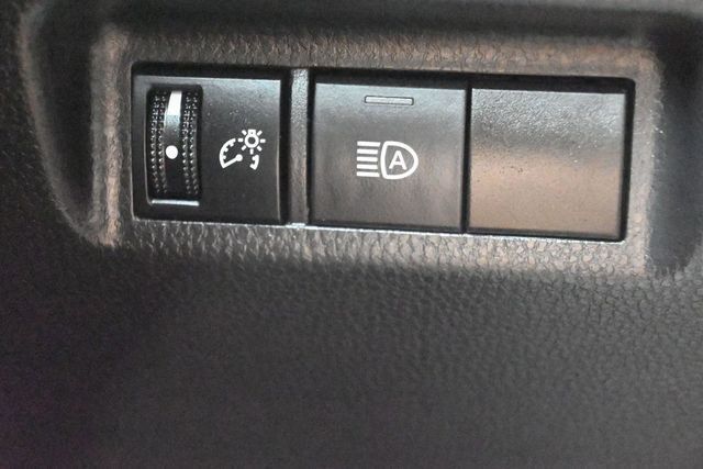 2021 Toyota RAV4 XLE FWD - 23020407 - 24