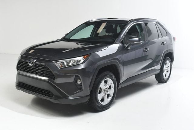 2021 Toyota RAV4 XLE FWD - 22751727 - 1