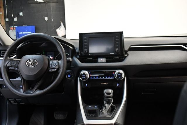 2021 Toyota RAV4 XLE FWD - 22751727 - 4