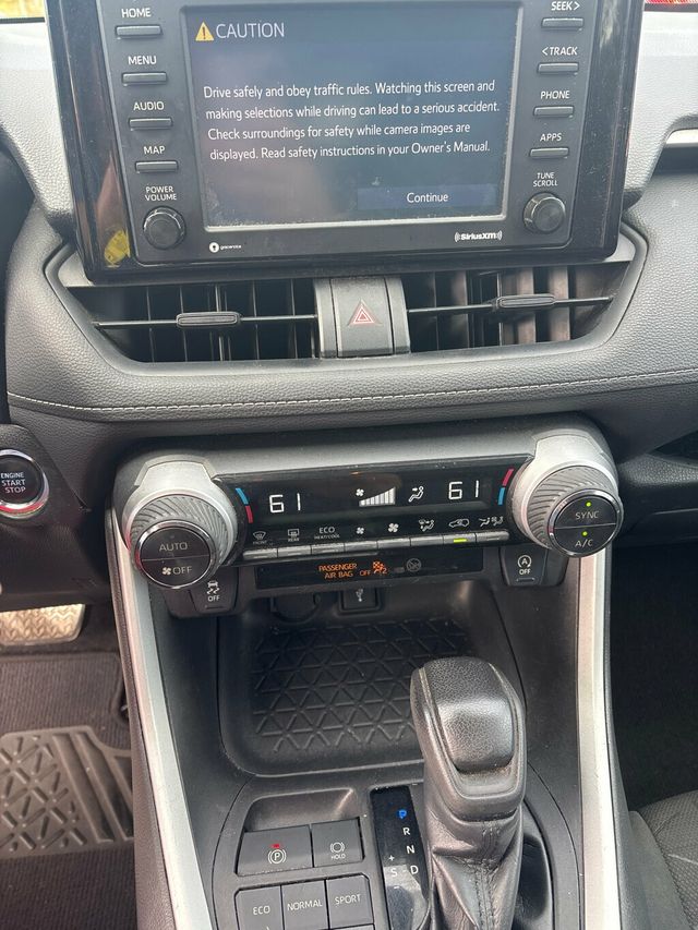 2021 Toyota RAV4 XLE FWD - 22974863 - 12