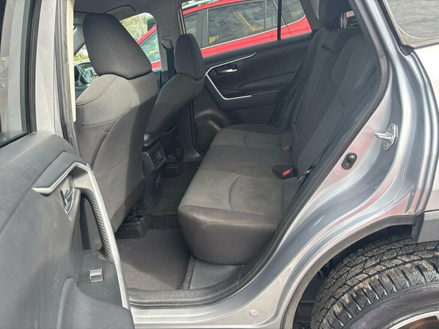 2021 Toyota RAV4 XLE FWD - 22974863 - 5