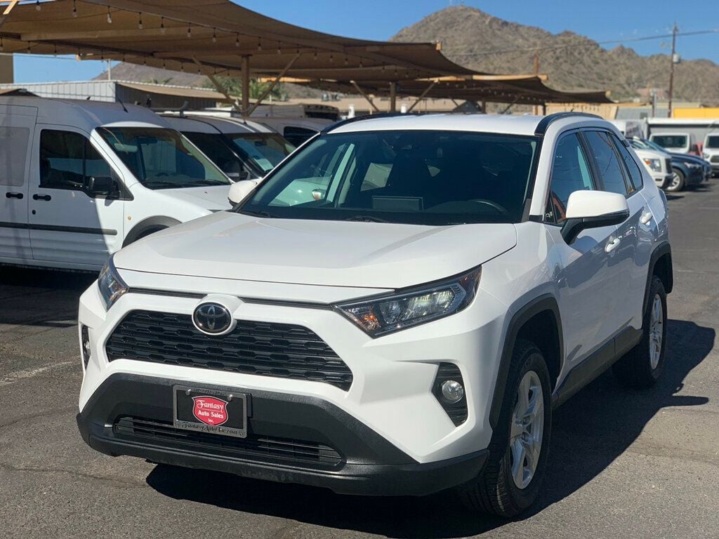 2021 Toyota RAV4 XLE FWD 1-Owner - 22673034 - 3