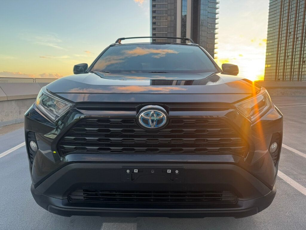 2021 Toyota RAV4 XLE Hybrid Premium AWD! - 22934381 - 0