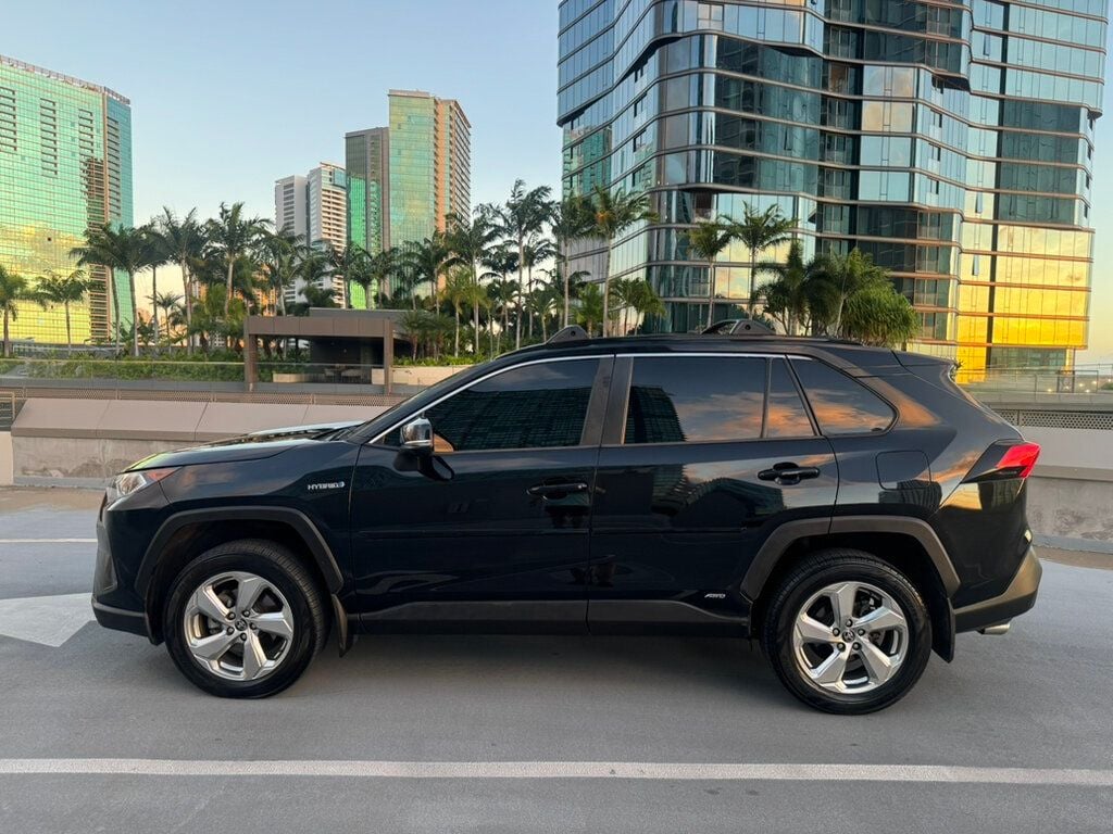 2021 Toyota RAV4 XLE Hybrid Premium AWD! - 22934381 - 14