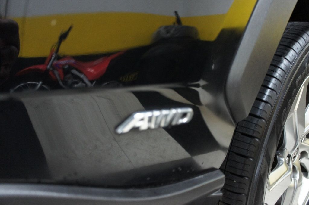 2021 Toyota RAV4 XLE Hybrid Premium AWD! - 22934381 - 19